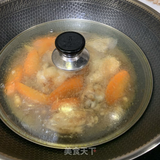 胡萝卜焖鸡翅的做法步骤：9