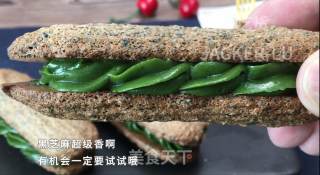 黑芝麻奶油夹心饼干，美味小甜品，颜值超高，非常适合做小礼盒哦！的做法步骤：15
