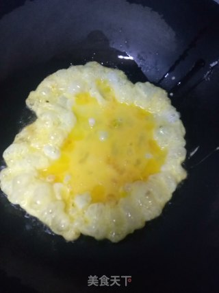 青萝卜丝炒鸡蛋的做法步骤：2