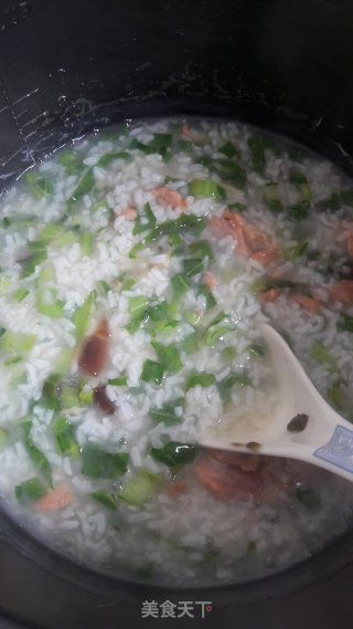 皮蛋芥菜瘦肉粥的做法步骤：7