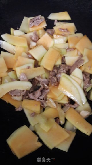 木瓜炒肉的做法步骤：6