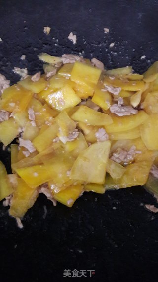 木瓜炒肉的做法步骤：8