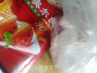 红薯蒸奥尔良鸡翅的做法步骤：1