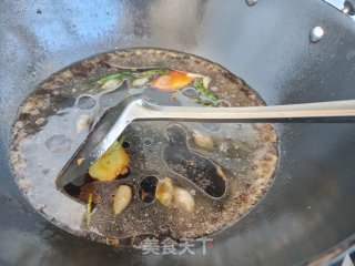 红焖肘子的做法步骤：3