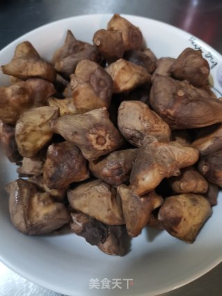 水煮菱角的做法步骤：5