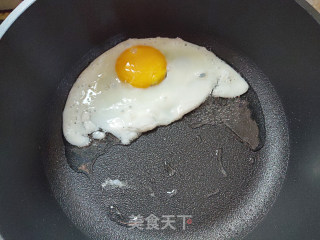 香菇煎蛋面的做法步骤：5
