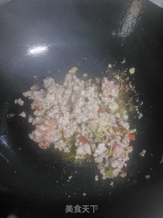 萝卜干炒肉末的做法步骤：8