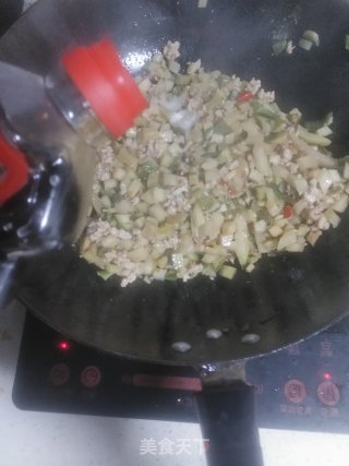 萝卜干炒肉末的做法步骤：11