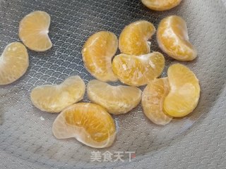 冰糖蜜橘罐头的做法步骤：4