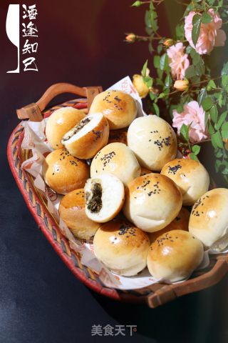 梅干菜肉末面包的做法步骤：1