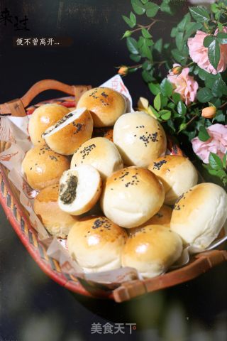 梅干菜肉末面包的做法步骤：18