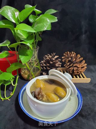 橄榄黑木耳炖鸡汤的做法步骤：7