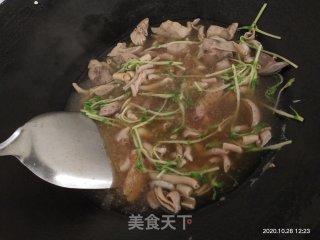 鸭杂河粉的做法步骤：9