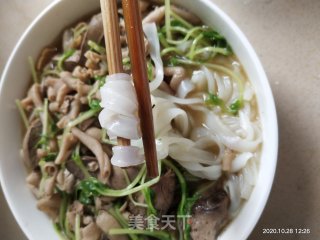 鸭杂河粉的做法步骤：12