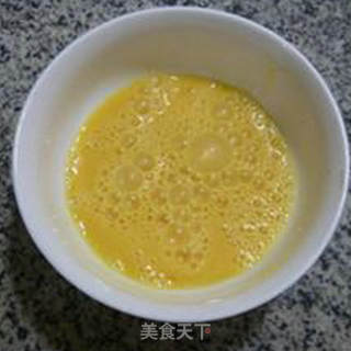 青椒鱿鱼鸡蛋炒饭的做法步骤：7