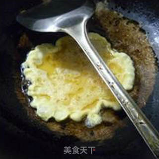青椒鱿鱼鸡蛋炒饭的做法步骤：8