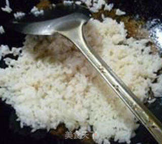 豆瓣酱虾仁炒饭的做法步骤：6