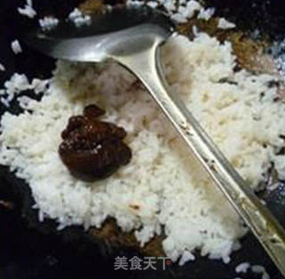 豆瓣酱虾仁炒饭的做法步骤：7