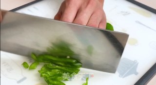 素炒茄丝丨软嫩爽口下饭养胃、美容护肤的做法步骤：4