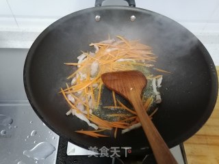 蒜黄炒肉丝的做法步骤：3