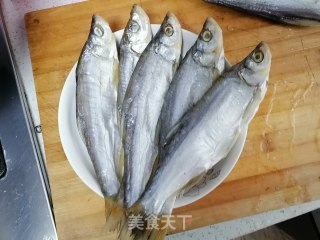 清蒸白鱼的做法步骤：2