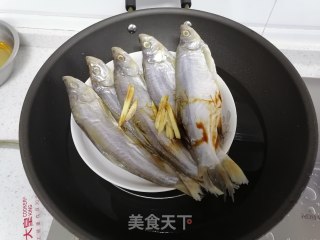 清蒸白鱼的做法步骤：3