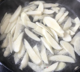 茭白炒鹅蛋的做法步骤：10