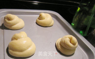蜗牛面包（原名为 Mallorcan Ensaimadas）的做法步骤：11
