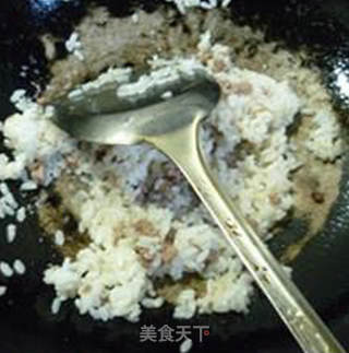 鸡蛋牛肉末炒饭的做法步骤：8