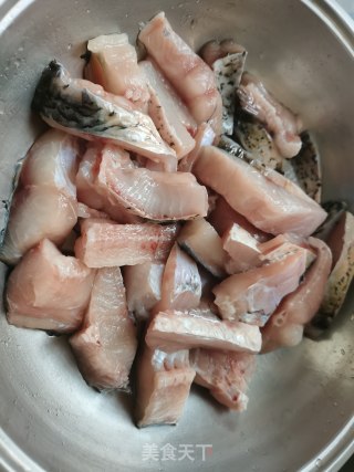 熏鱼的做法步骤：1