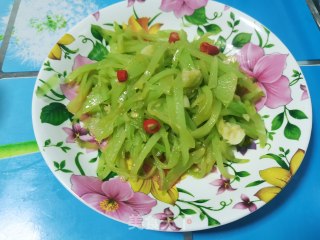 炒莴笋丝的做法步骤：6