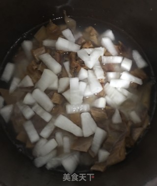 鱿鱼腊肠饭的做法步骤：4