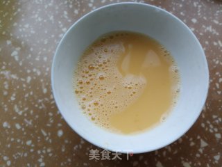 虾仁南瓜炒蛋的做法步骤：2