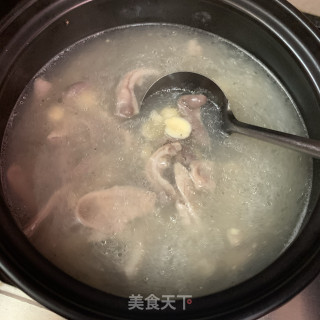 莲子胡椒猪肚汤的做法步骤：9