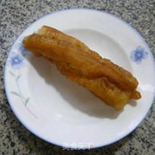 鸡蛋油条炒饭的做法步骤：2