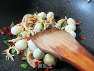鹌鹑蛋炒牛百叶的做法步骤：6