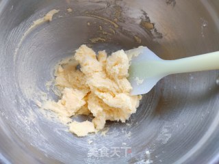 万圣节甲虫红丝绒蛋糕的做法步骤：2
