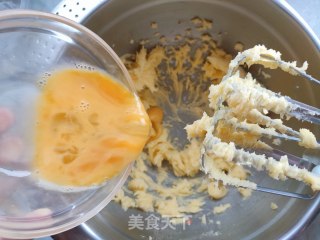 万圣节甲虫红丝绒蛋糕的做法步骤：3
