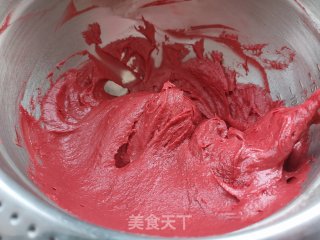 万圣节甲虫红丝绒蛋糕的做法步骤：7