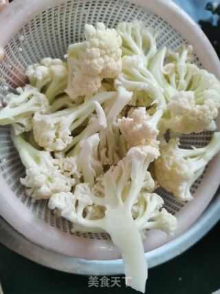 烧花菜的做法步骤：1