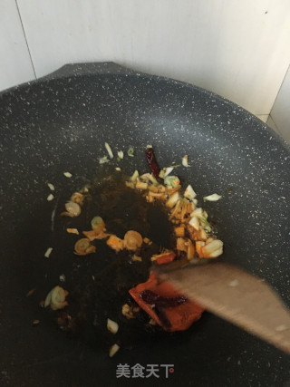 红油羊肚的做法步骤：16