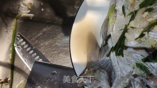清蒸鱼的做法步骤：8
