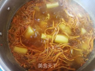虫草花山药鸡腿汤的做法步骤：10