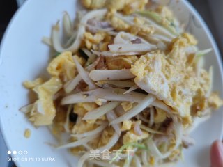茭白肉丝炒蛋的做法步骤：12