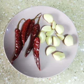 筒骨咸菜炖苦芛的做法步骤：5
