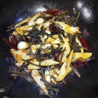 筒骨咸菜炖苦芛的做法步骤：9