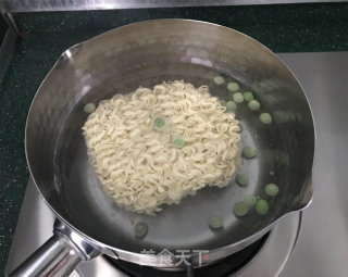 香辣牛肉酱拌面的做法步骤：3