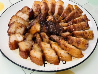 给龙肉都不换的蜜汁五花肉的做法步骤：9