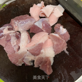 天凉吃炖菜：猪肉炖豆腐的做法步骤：3