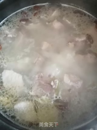 鸭腿枸杞汤的做法步骤：5